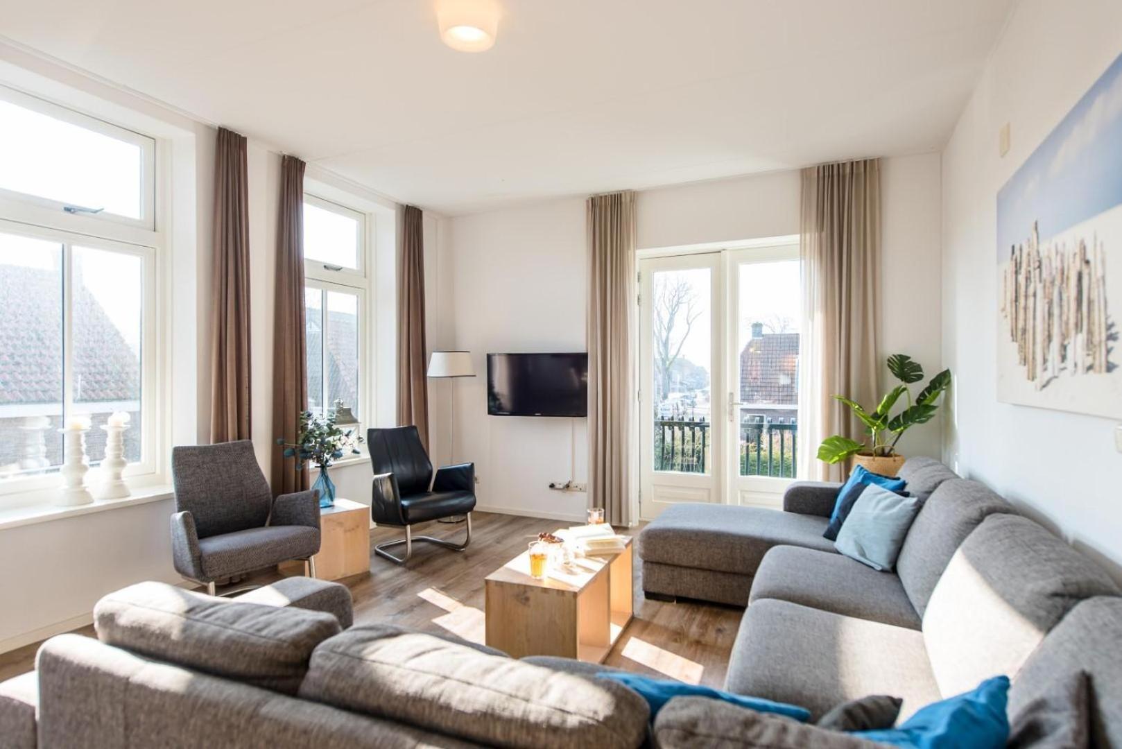 Apartament Staetige Dames Nes  Zewnętrze zdjęcie